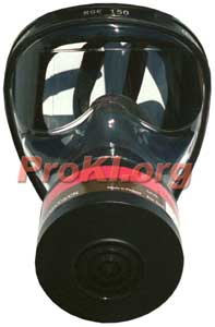 sge 150 gas mask features a drinking system and full polycarbonate face shield