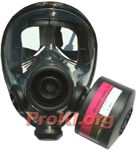 SGE 1000 gas mask features a drinking system and full polycarbonate face shield